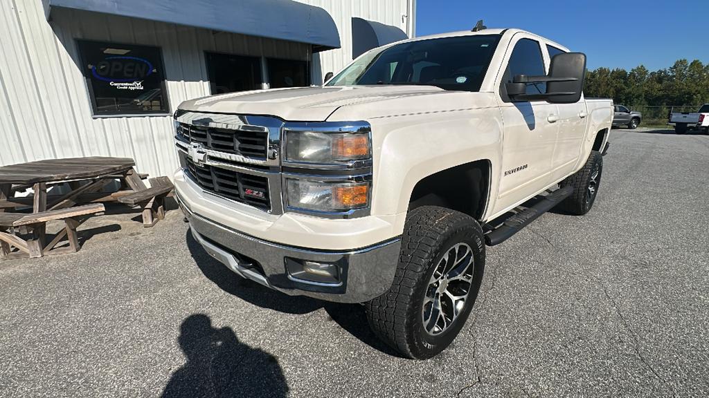 2015 Chevrolet Silverado - $20,900