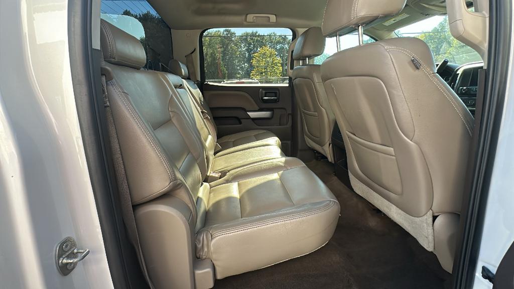 2015 Chevrolet Silverado - $20,900