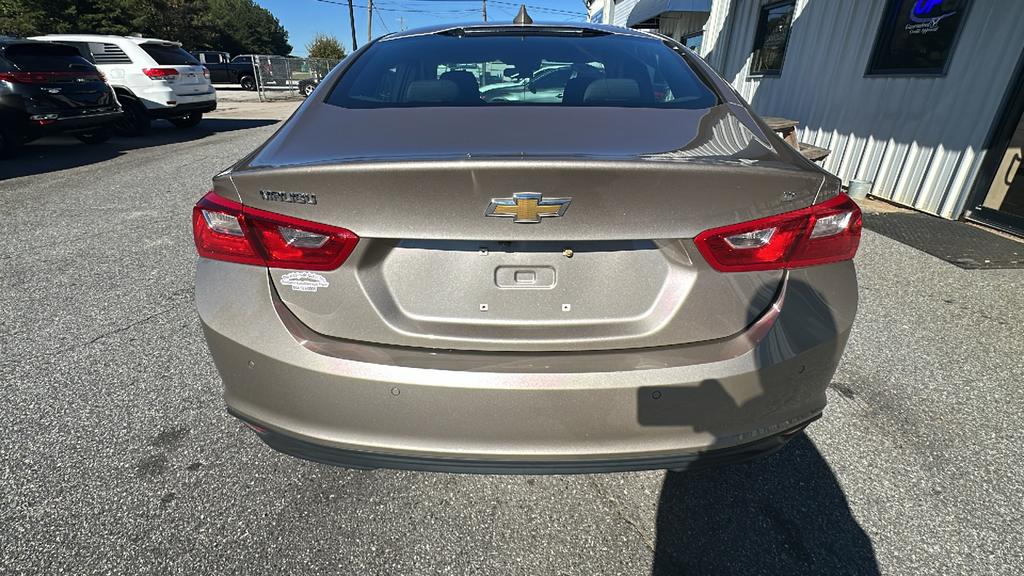 2025 Chevrolet Malibu - $20,900