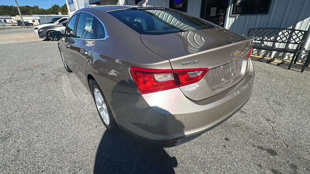 2025 Chevrolet Malibu - $20,900