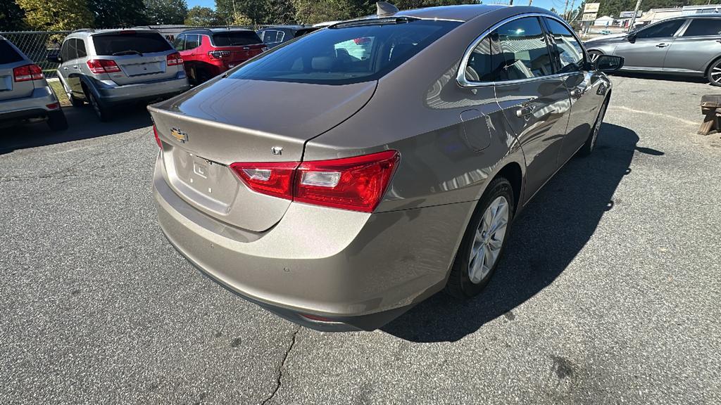 2025 Chevrolet Malibu - $20,900