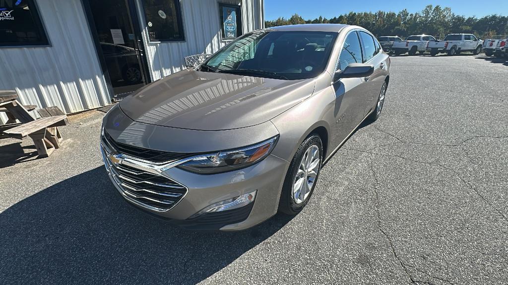 2025 Chevrolet Malibu - $20,900