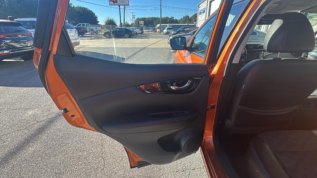 2022 Nissan Rogue - $17,900