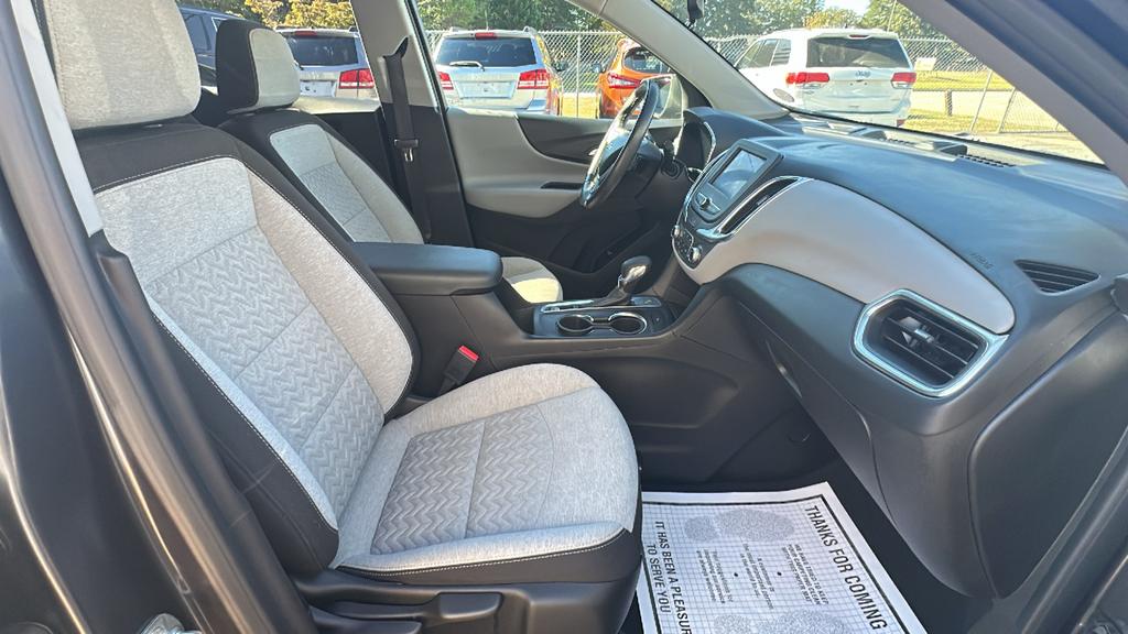 2022 Chevrolet Equinox - $17,900