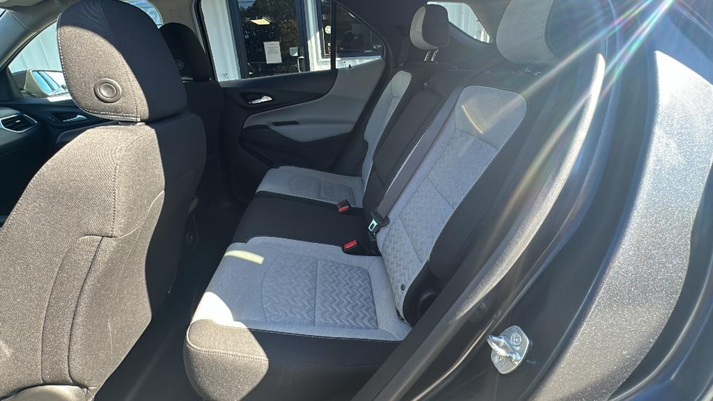 2022 Chevrolet Equinox - $17,900
