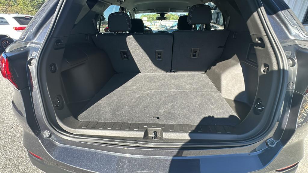 2022 Chevrolet Equinox - $17,900