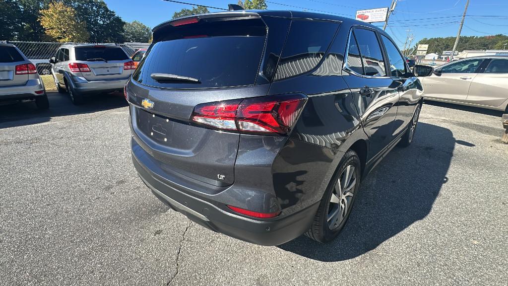 2022 Chevrolet Equinox - $17,900