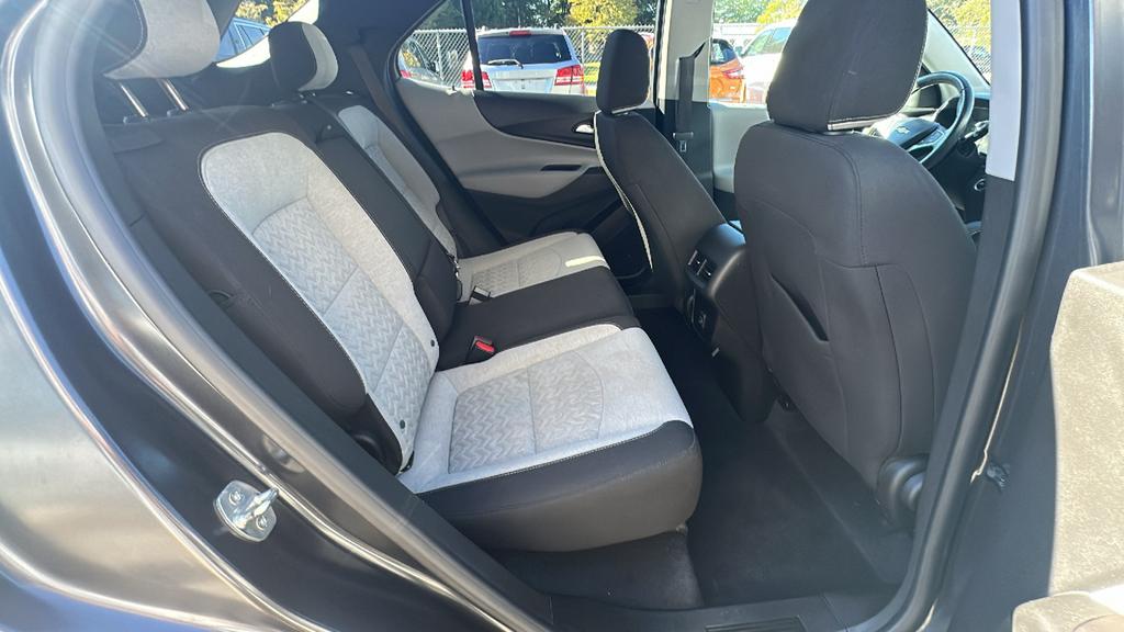 2022 Chevrolet Equinox - $17,900