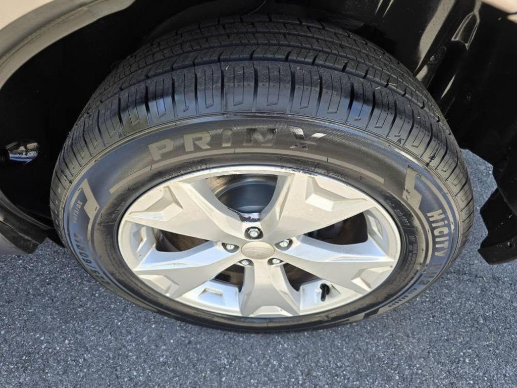 2015 Subaru Forester 2.5i Premium photo