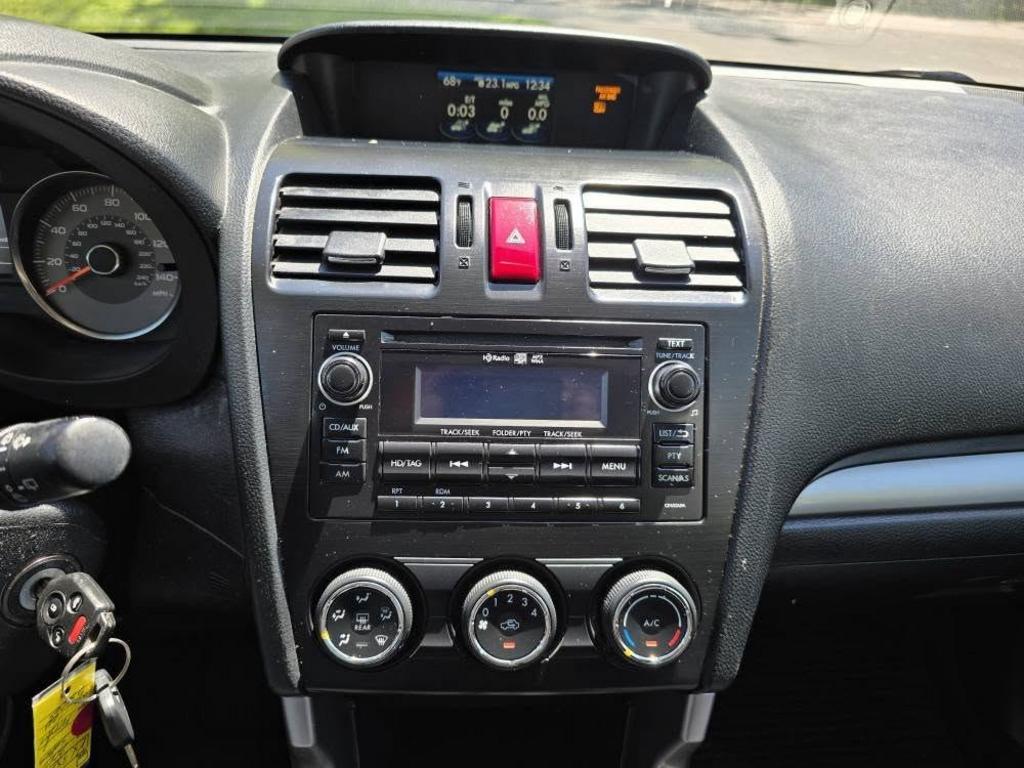 2015 Subaru Forester 2.5i Premium photo