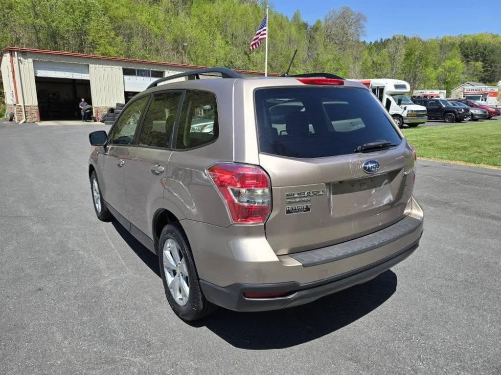 2015 Subaru Forester 2.5i Premium photo