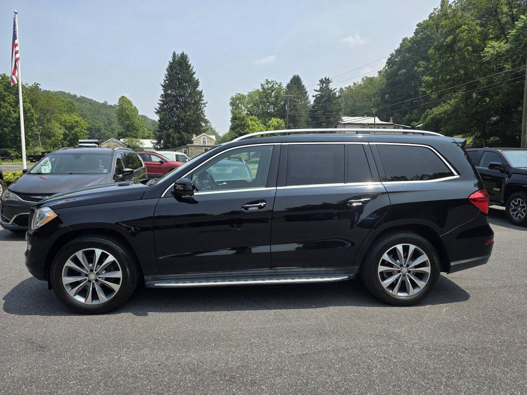 2016 Mercedes-Benz GL-Class - $15,900