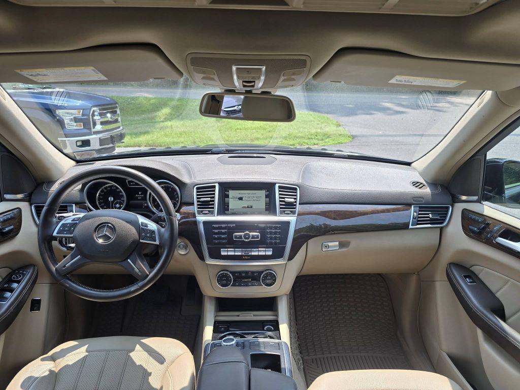 2016 Mercedes-Benz GL-Class - $15,900