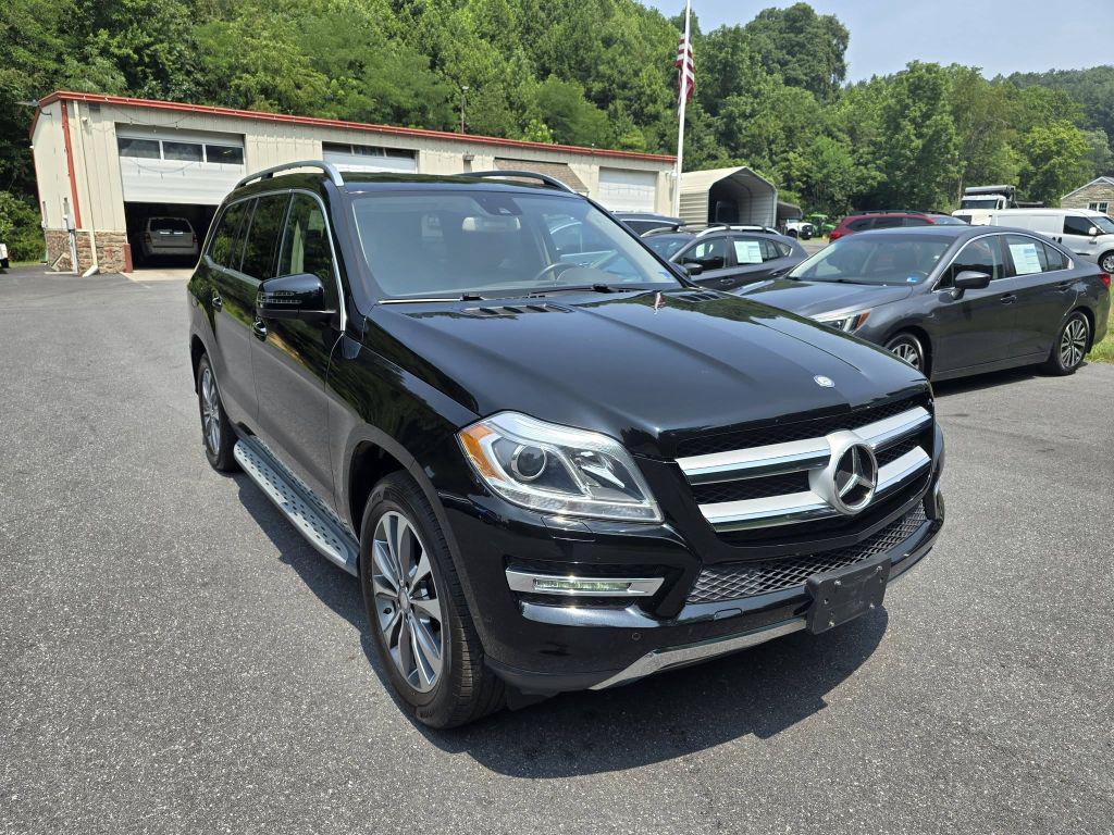 2016 Mercedes-Benz GL-Class - $15,900