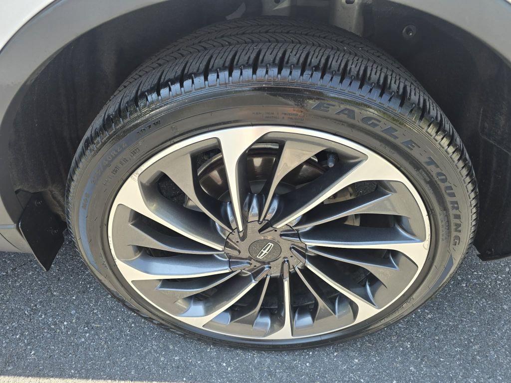 2021 Lincoln Aviator - $28,900