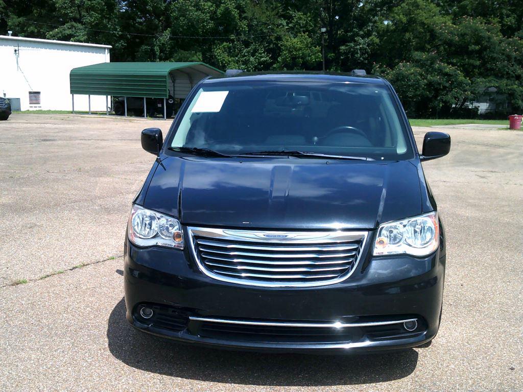 2016 Chrysler Town & Country  photo
