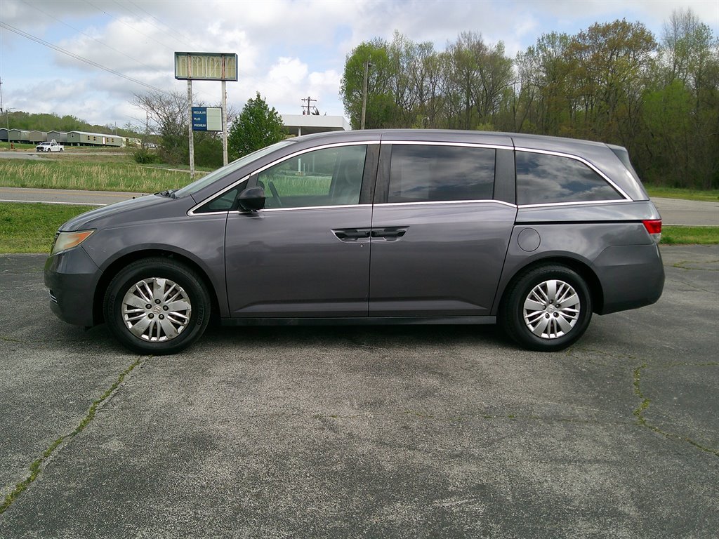 2015 Honda Odyssey LX photo