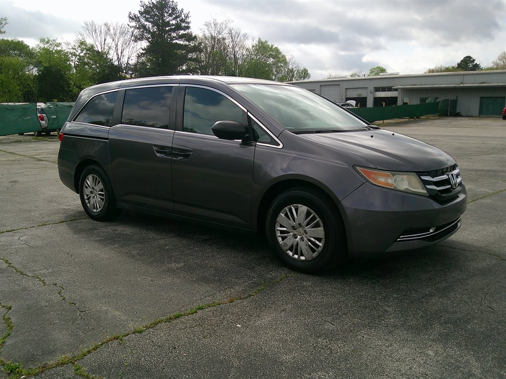 2015 Honda Odyssey LX photo