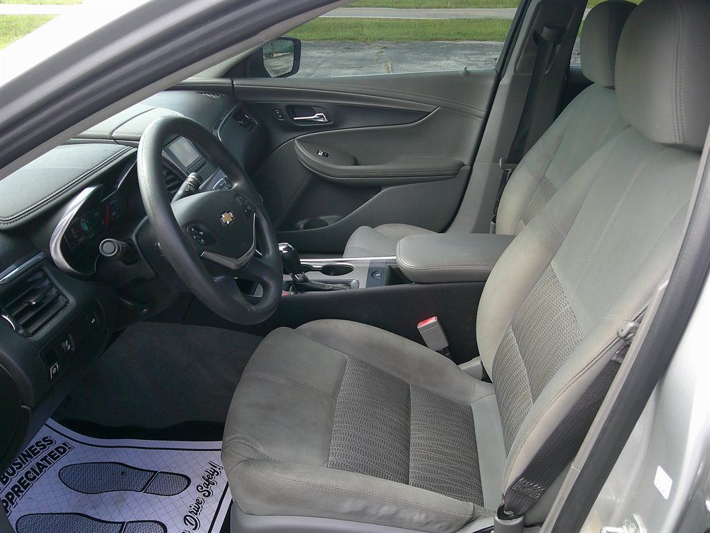 2016 Chevrolet Impala LS photo