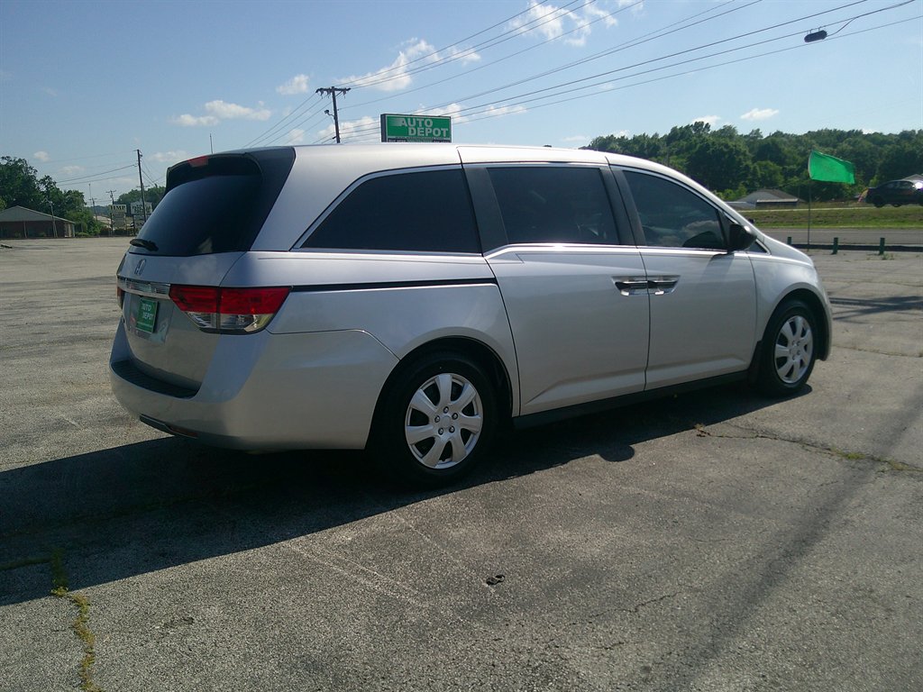 2014 Honda Odyssey - $12,995