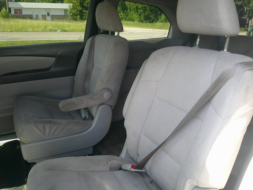 2014 Honda Odyssey - $12,995