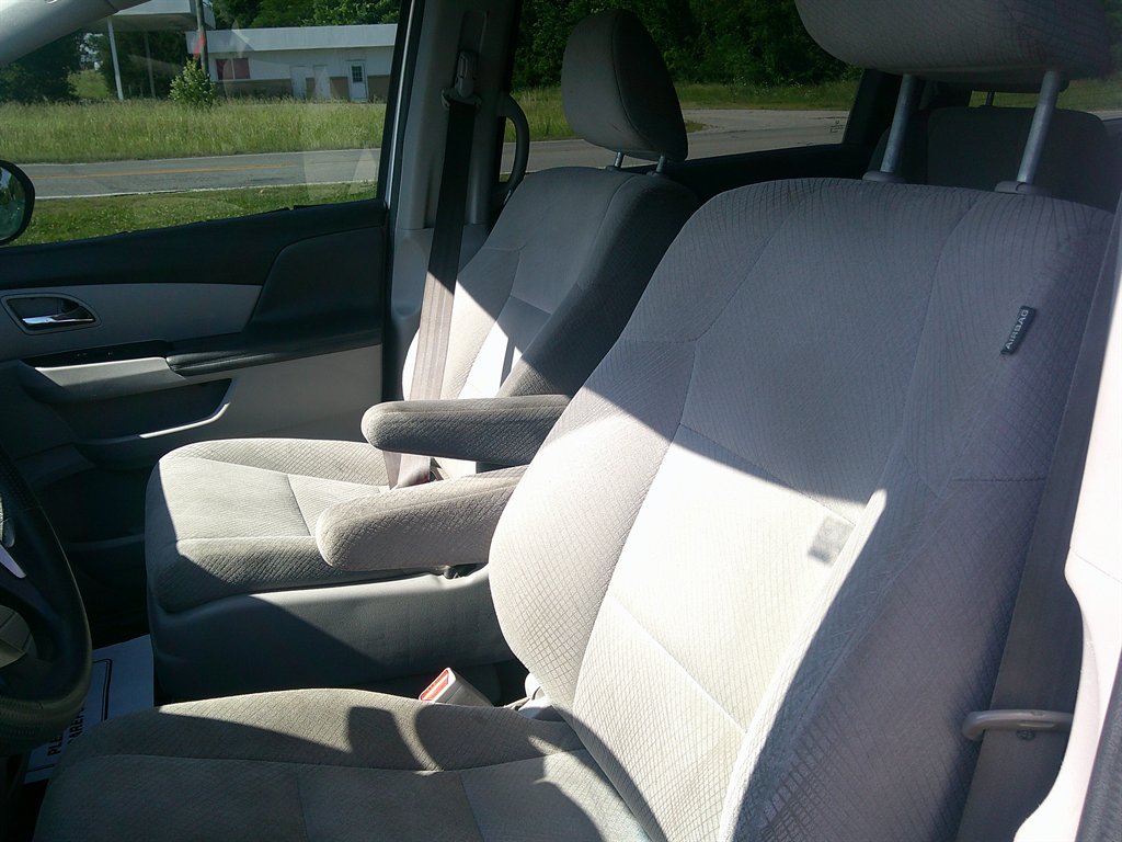 2014 Honda Odyssey - $12,995
