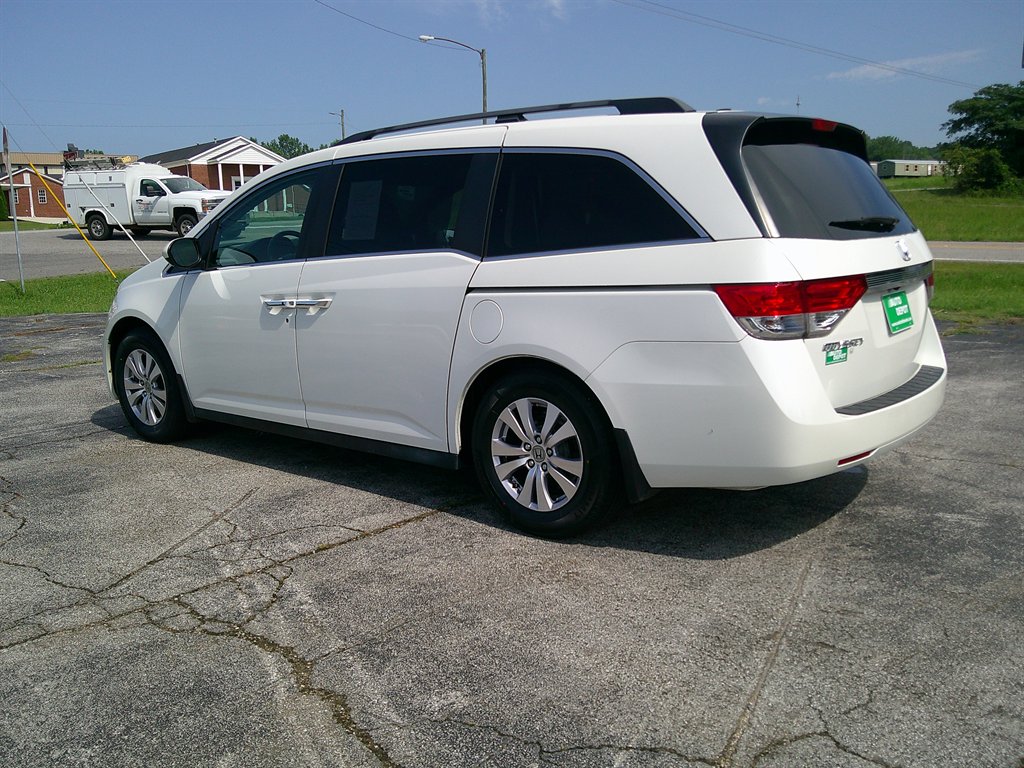 2014 Honda Odyssey - $14,995