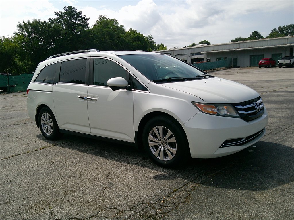 2014 Honda Odyssey - $14,995