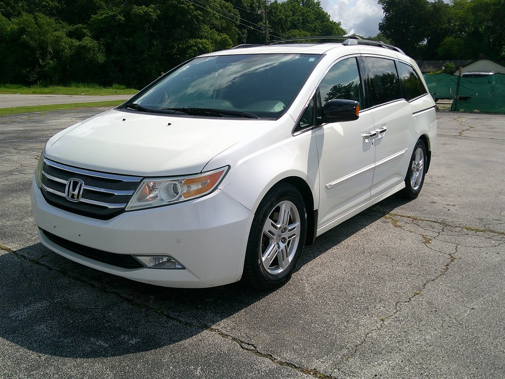 2013 Honda Odyssey - $14,995