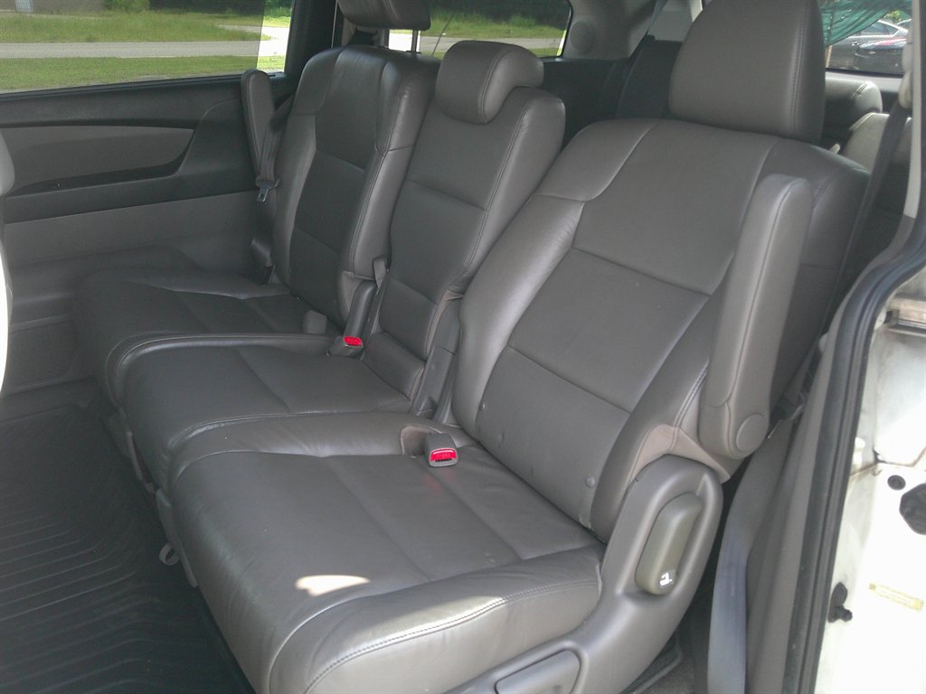 2013 Honda Odyssey - $14,995