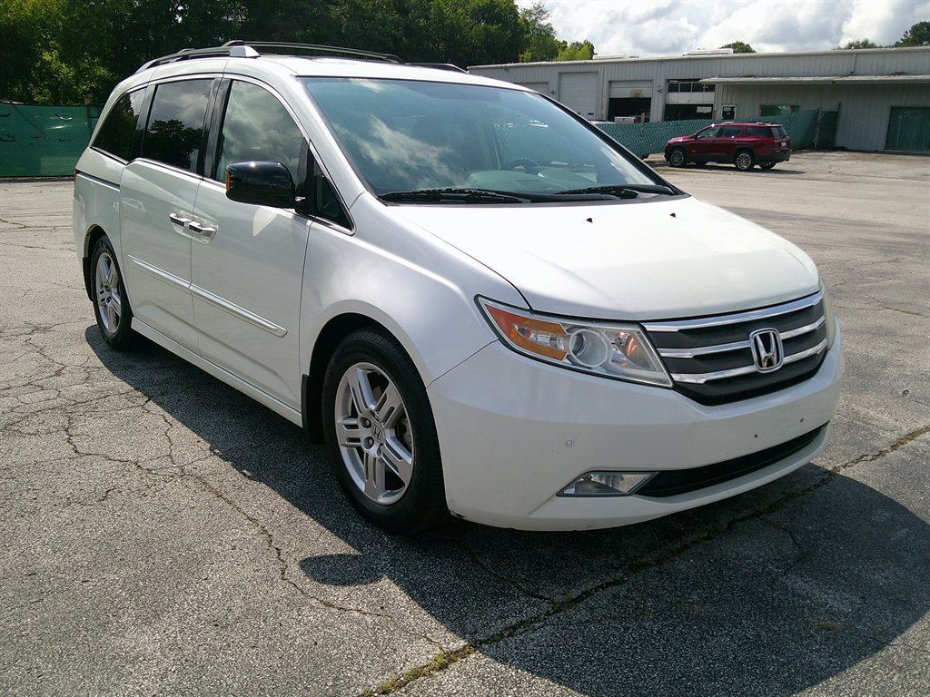 2013 Honda Odyssey - $14,995