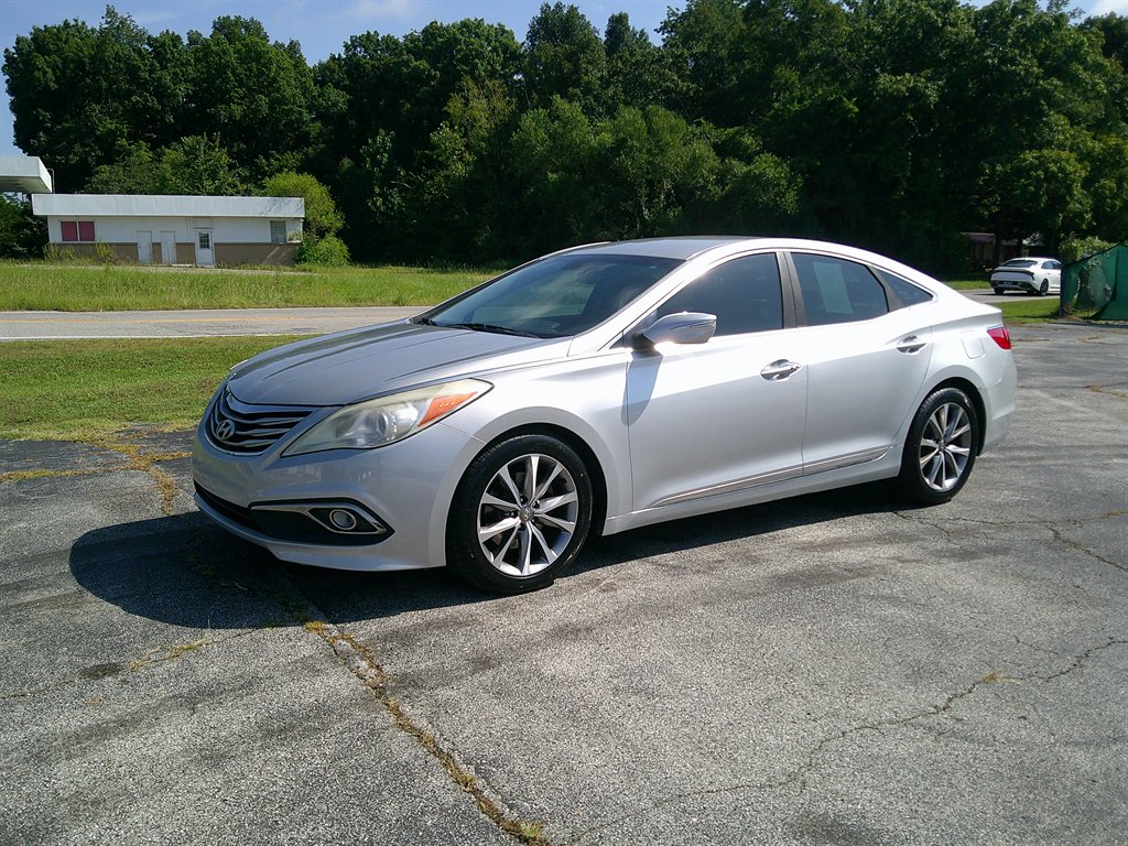 2015 Hyundai Azera - $13,995
