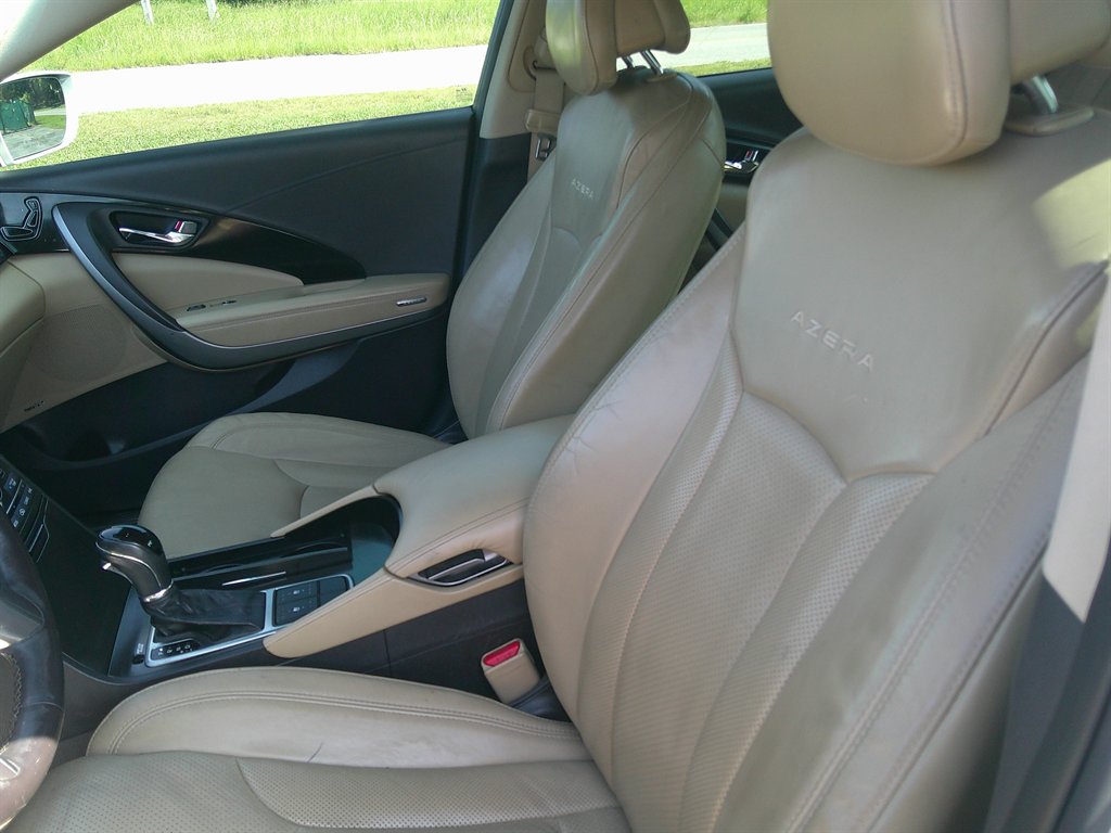 2015 Hyundai Azera - $13,995