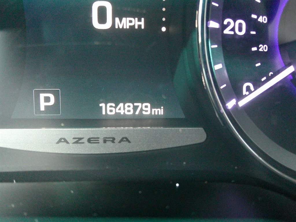 2015 Hyundai Azera - $13,995