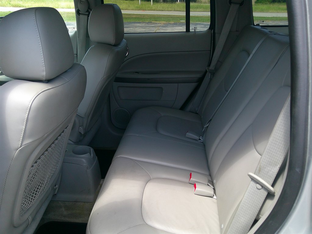 2011 Chevrolet HHR - $10,995