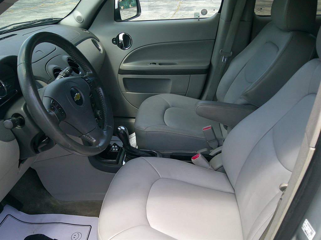 2011 Chevrolet HHR - $10,995