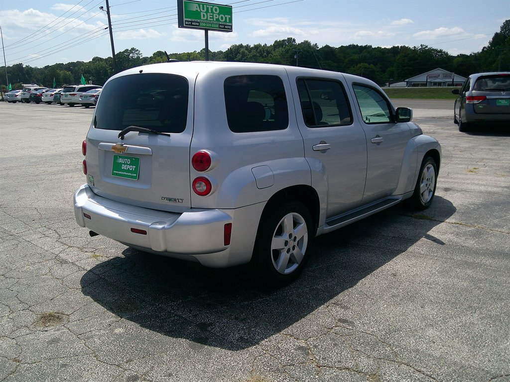 2011 Chevrolet HHR - $10,995