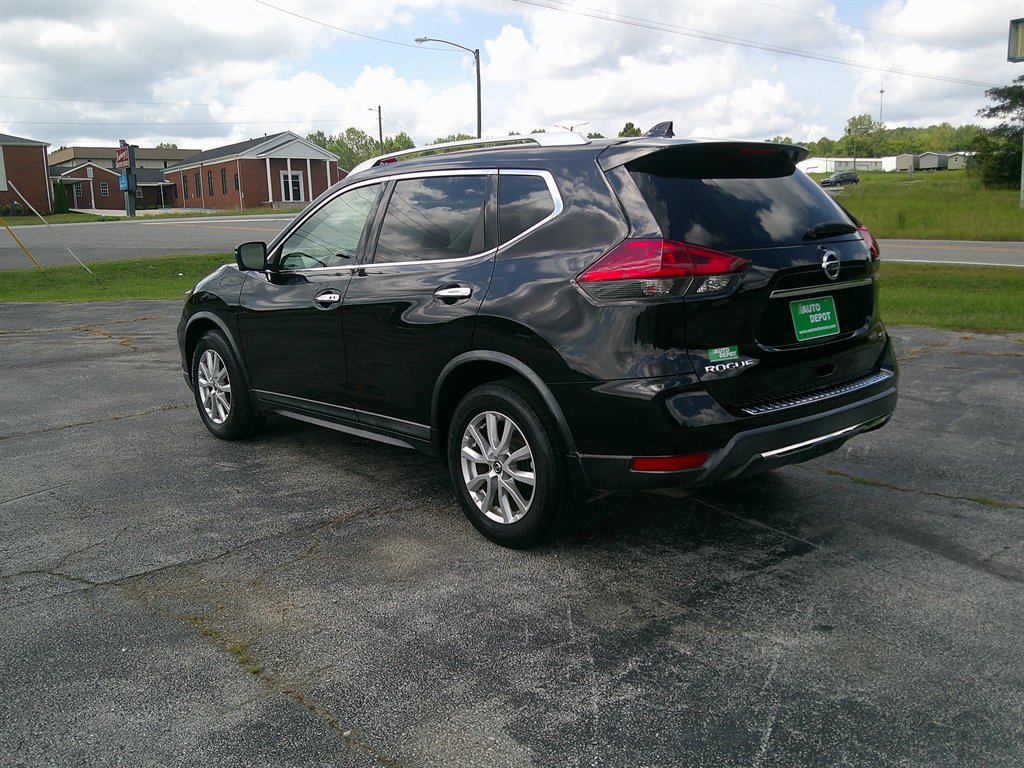 2017 Nissan Rogue - $14,995
