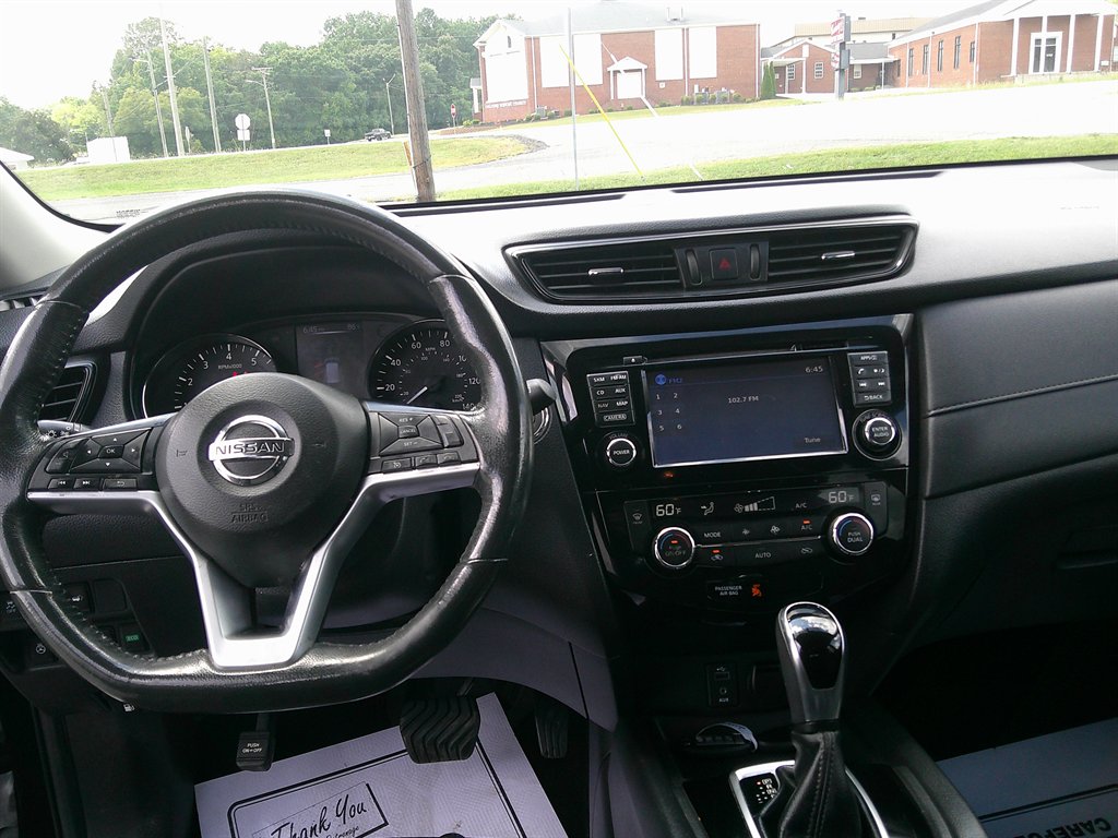2017 Nissan Rogue - $14,995