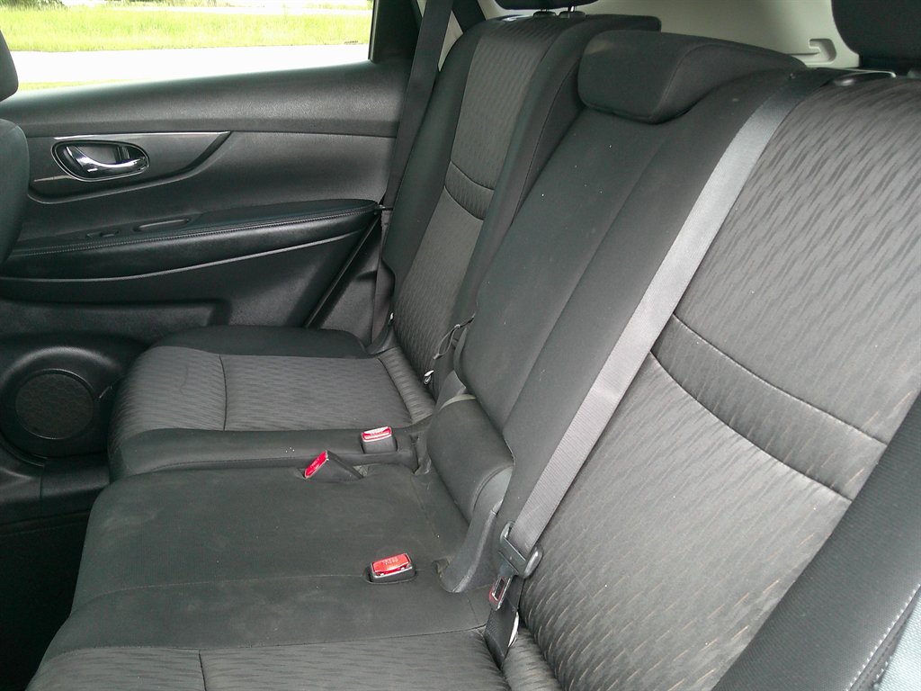2017 Nissan Rogue - $14,995