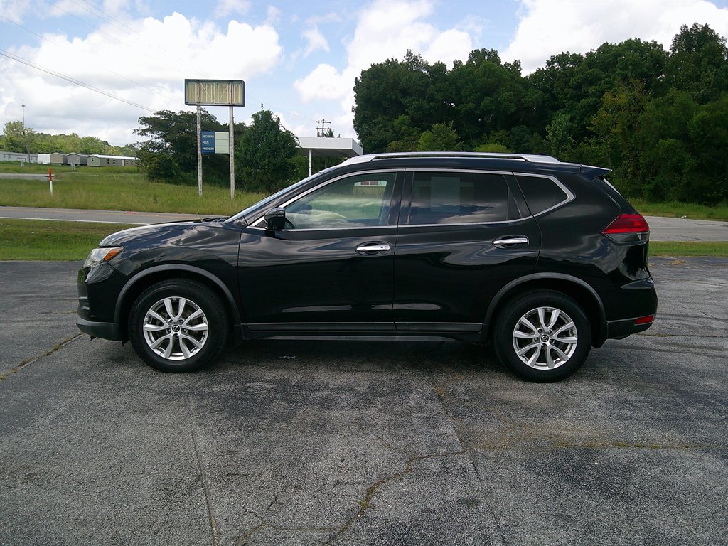 2017 Nissan Rogue - $14,995