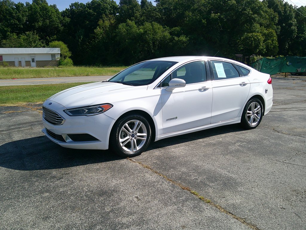 2018 Ford Fusion - $13,995