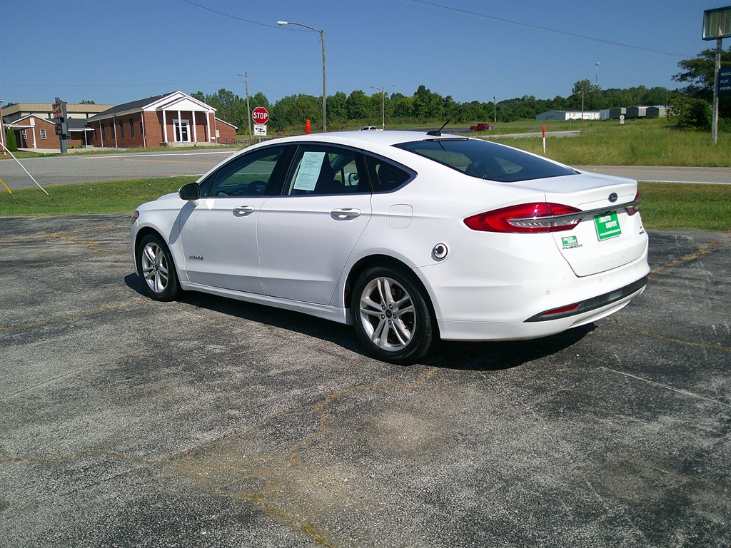 2018 Ford Fusion - $13,995
