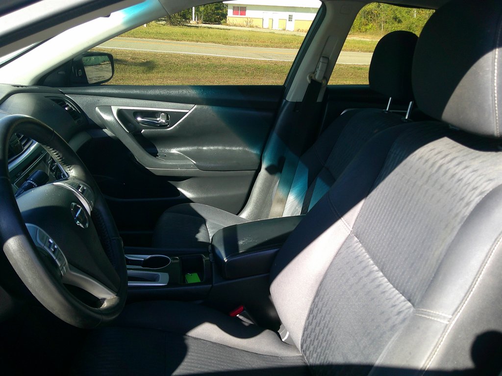 2018 Nissan Altima - $14,995