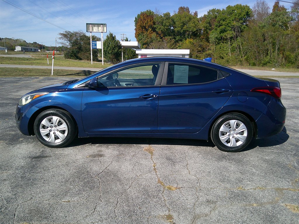 2016 Hyundai Elantra - $11,995