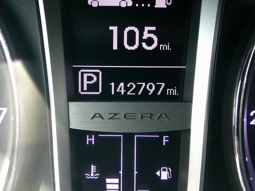 2013 Hyundai Azera - $13,995
