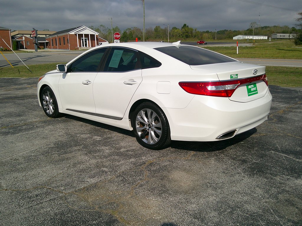 2013 Hyundai Azera - $13,995