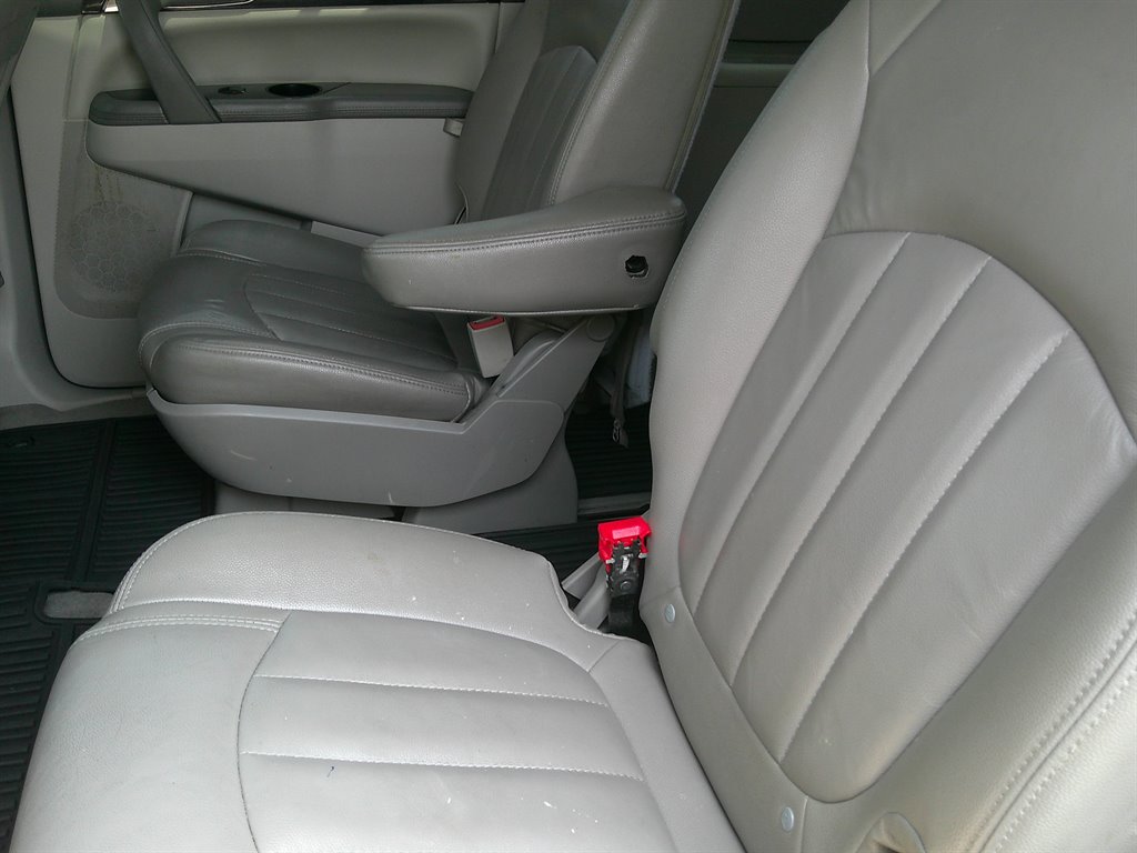 2016 Buick Enclave Convenience photo