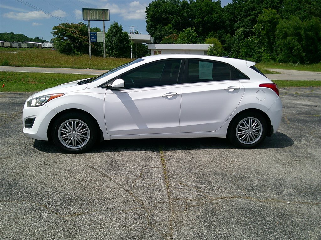 2016 Hyundai Elantra GT Base