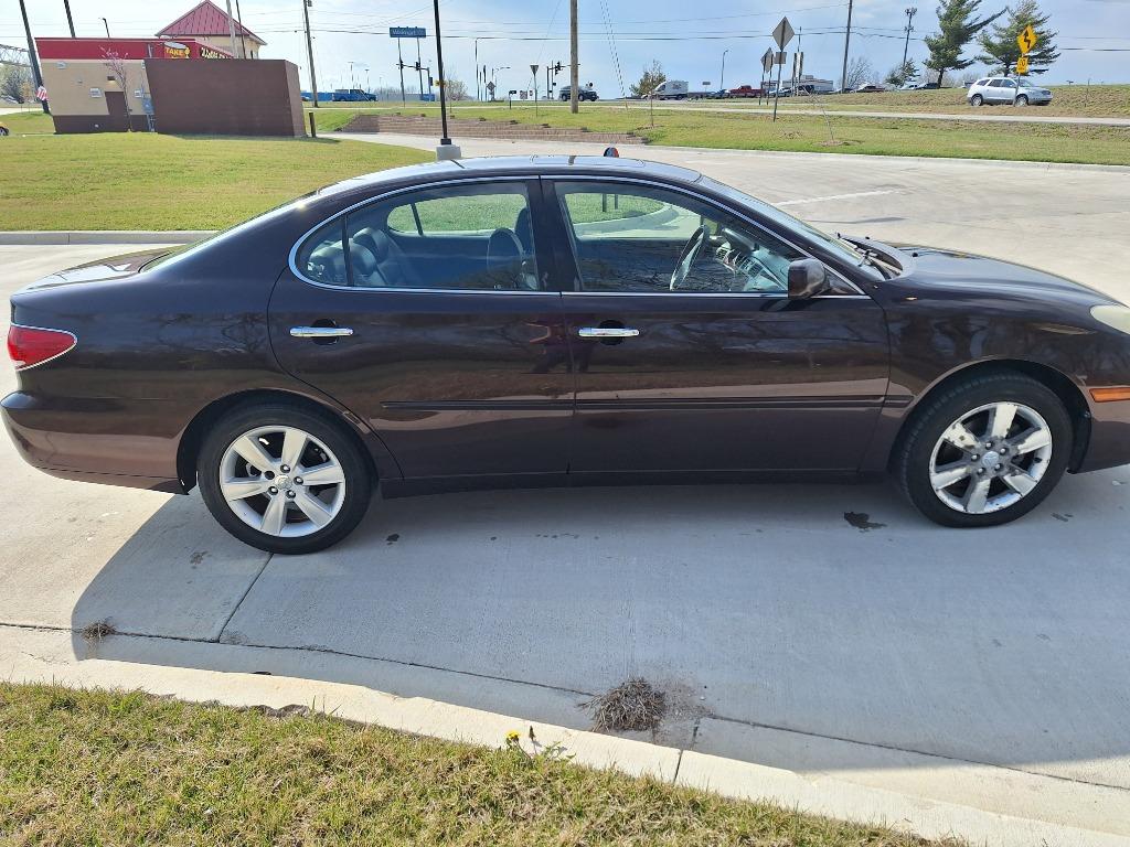 2005 Lexus ES 330 photo